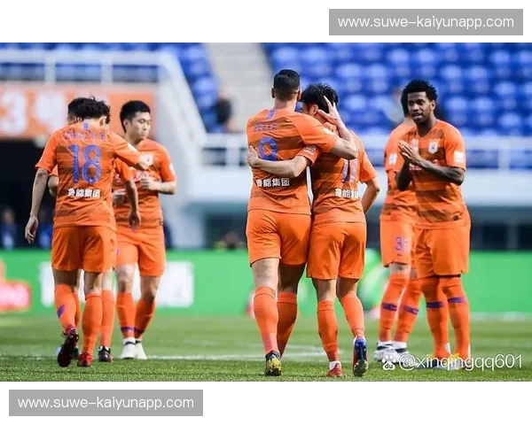 绿茵场上的宿命对决：山东鲁能与全北现代的亚洲冠军之路